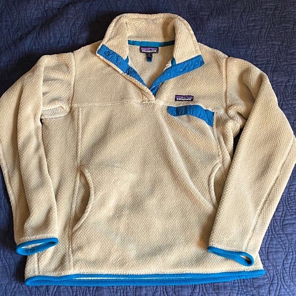 Patagonia Jackets & Blazers - Patagonia Tan and Blue Snap-T Fleece Women’s L